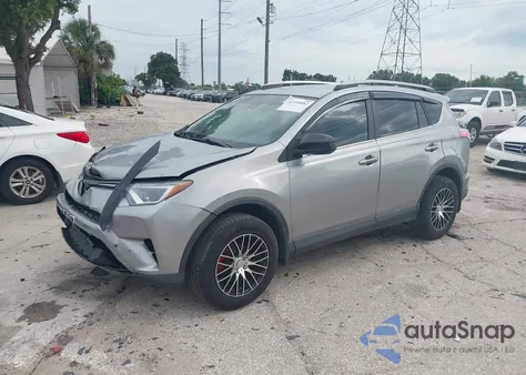 2018 Toyota Rav4 Le z USA, uszkodzony, nr VIN 2T3ZFREV1JW449117